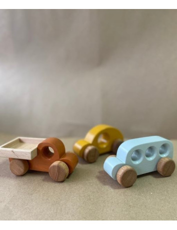 Montessori Uyumlu Ahşap Araba Seti – El İşçiliği ve Doğal Ahşap Oyuncak