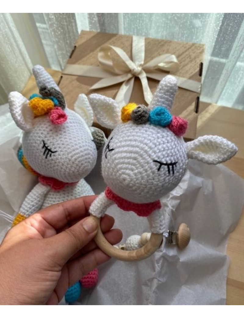 Organik Örgü Unicorn Bebek Hediye Seti | Emzik Zinciri & Çıngırak | Tiny Wood